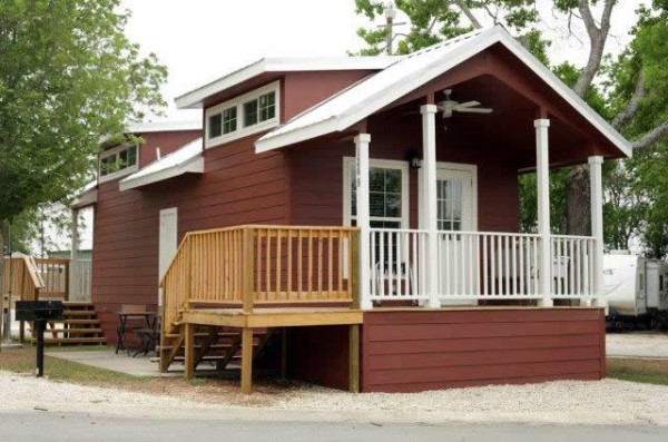 400 sq. ft. Moveable Tiny Cabin Duplex, 200 sq. ft. allocated for each home.